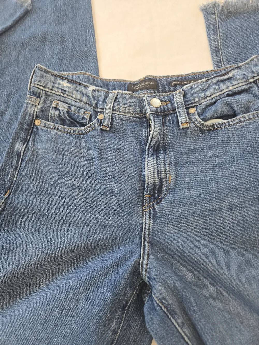 Banana Republic Wide-Leg High-Rise Jeans in Medium Blue Wash